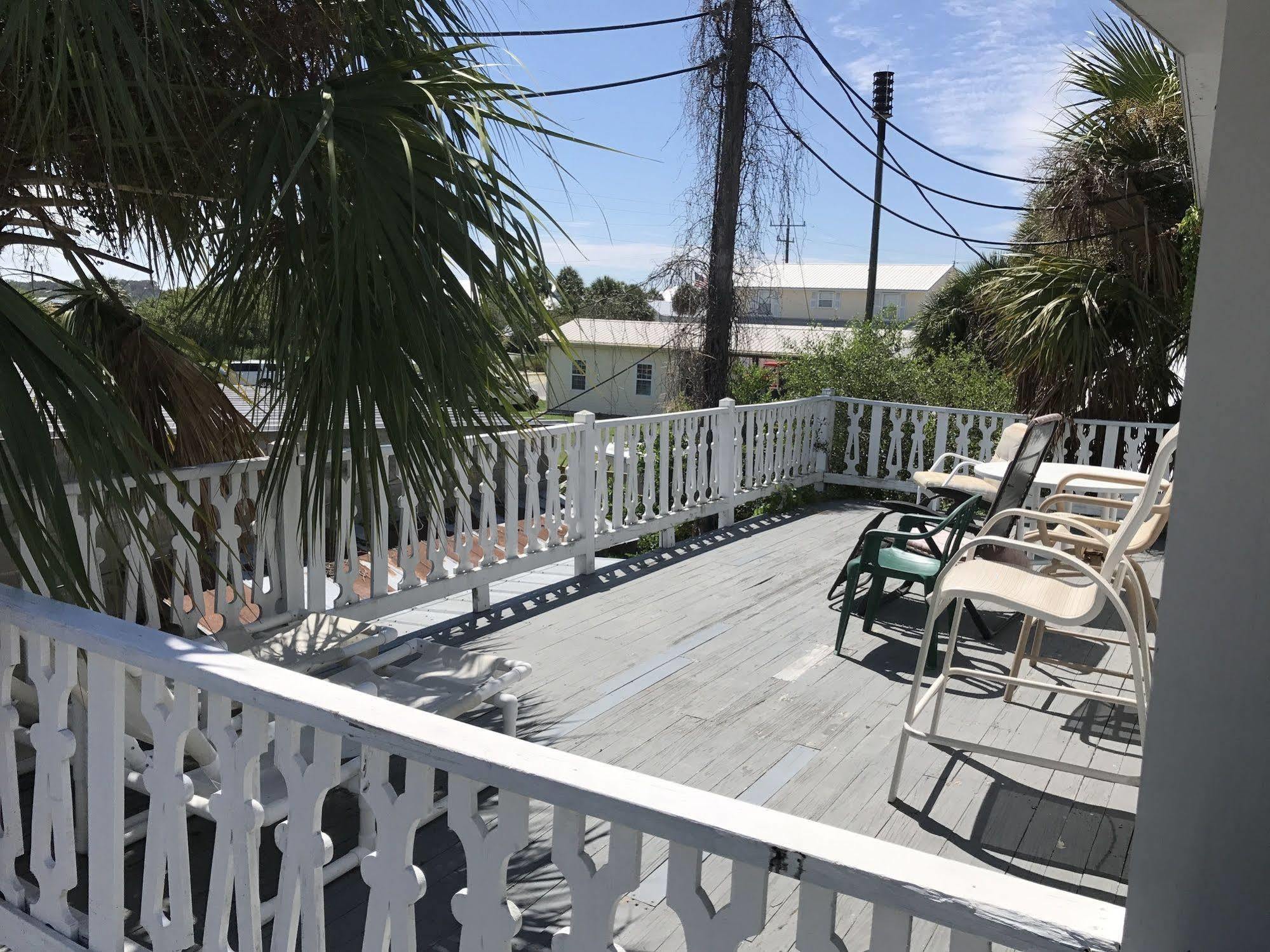 Cedar Inn Cedar Key Exterior foto